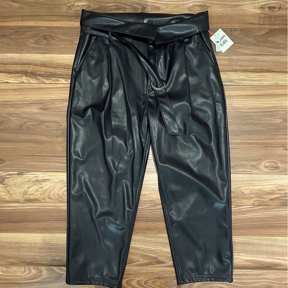 Open Edit High Rise Black Faux Leather Crop Trouser NWT Size Large